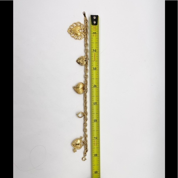 Stella and Dot Gold Tone Heart Rhinestone Charm Y2K Love Link Bracelet - Picture 3 of 3